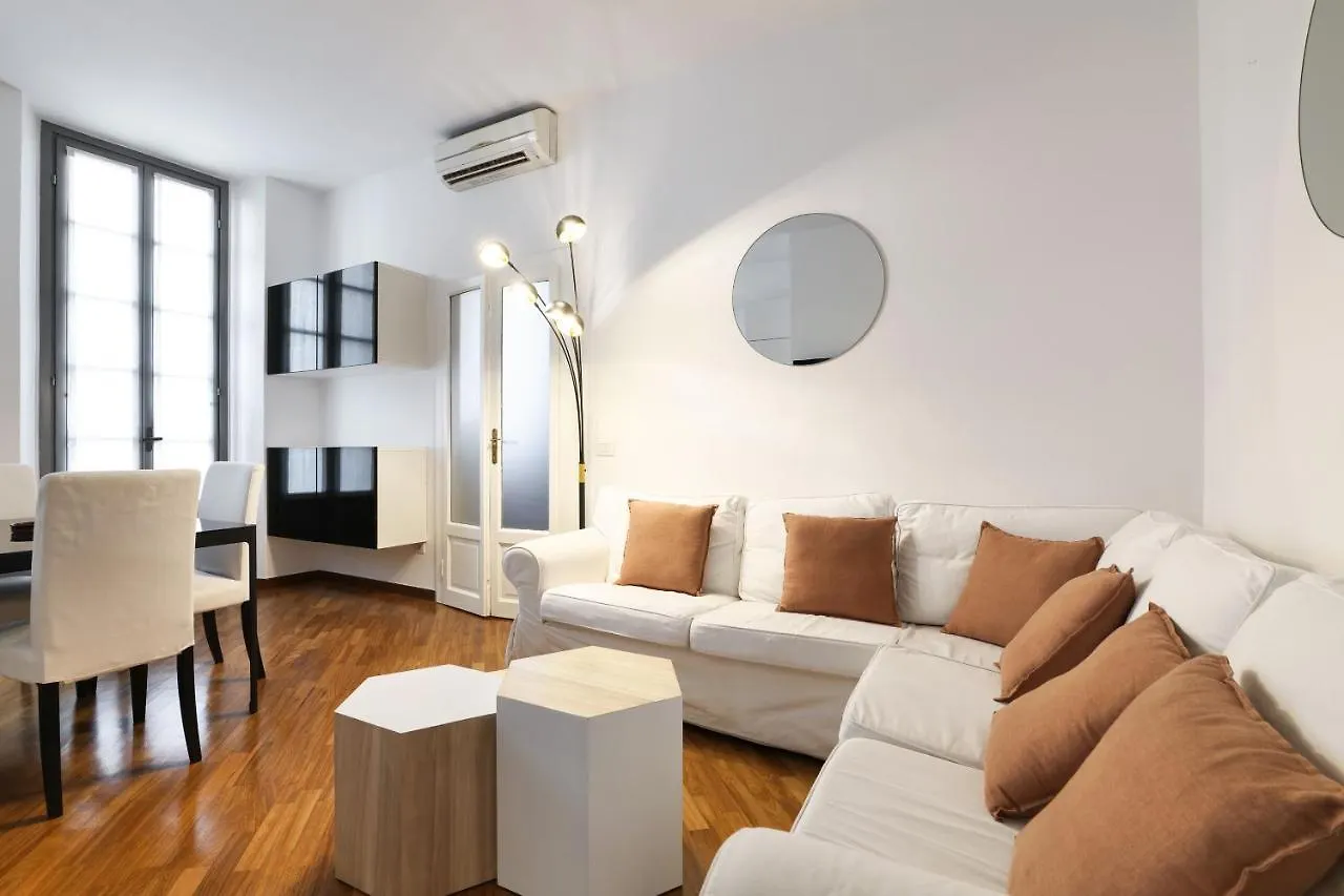 Charming San Babila Apt. contacts